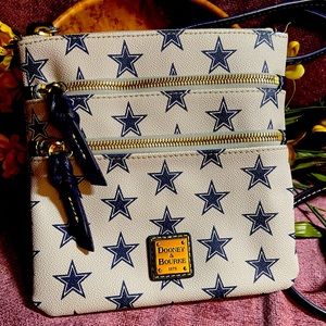 RARE Dooney & Bourke NFL Dallas Cowboys Star Triple Zip crossbody